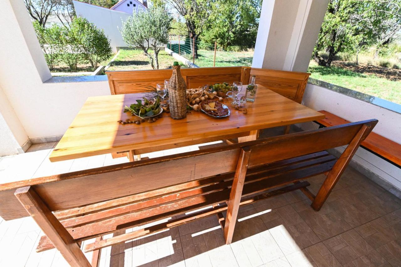 Holiday Home Donji Lepuri Lisicici Exterior foto