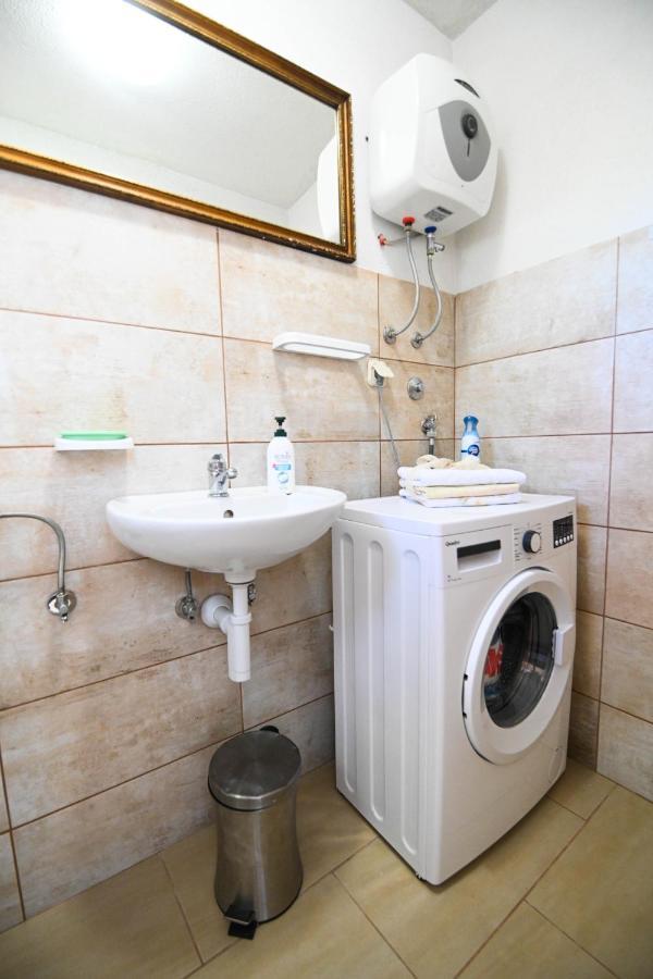 Holiday Home Donji Lepuri Lisicici Exterior foto